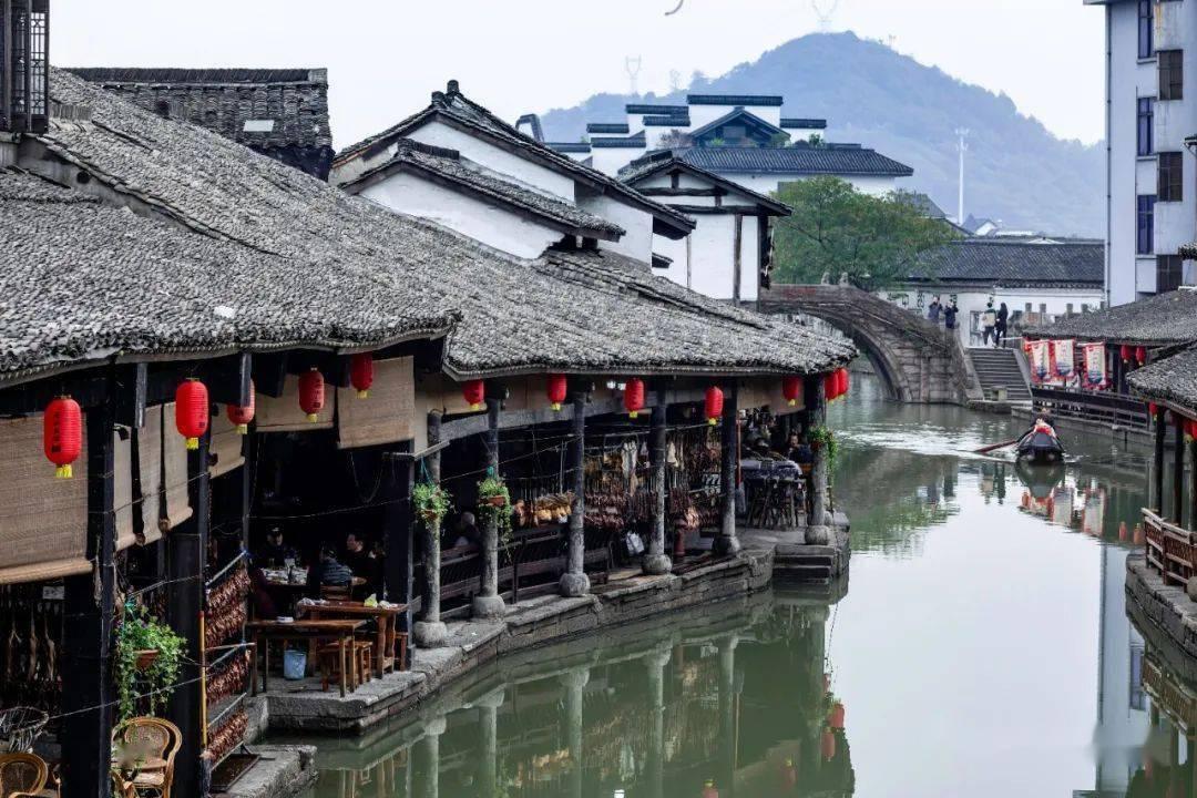 五年级上册英语学习与巩固C部分第九题怎么写？游戏画面
